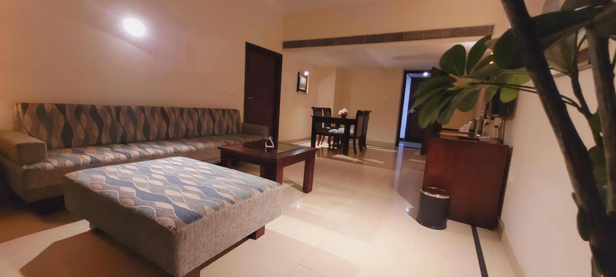 Ashoka Inn Thrissur Bagian luar foto